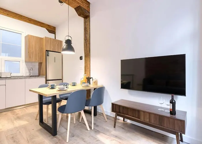 Tenderia Mercado Ribera Old Town Bilbao