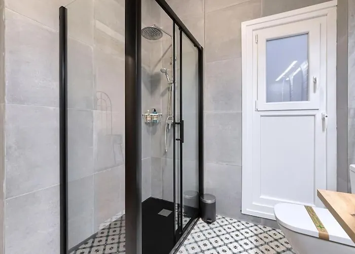 Tenderia Mercado Ribera Old Town Bilbao